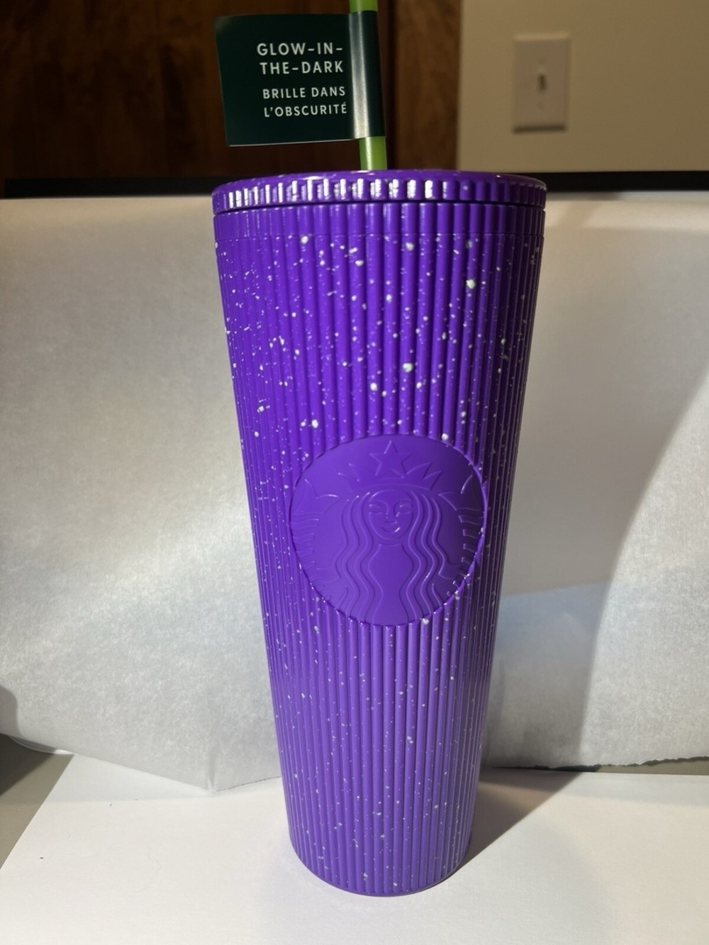 Starbucks Halloween Glow In The Dark Purple Splatter 24oz Venti Cold Cup Tumbler